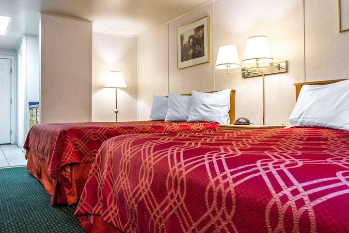 Room 24 of 30