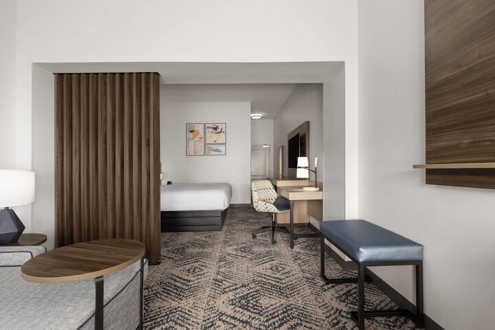 La Quinta Inn & Suites by Wyndham Savannah Airport - Pooler