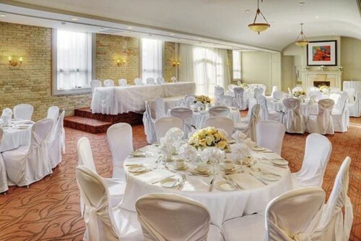Ballroom/Hall 70 of 72