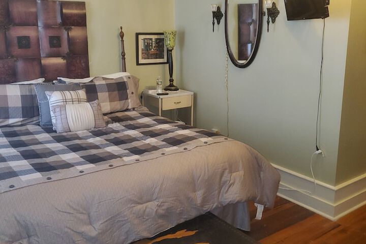 Room 42 of 63