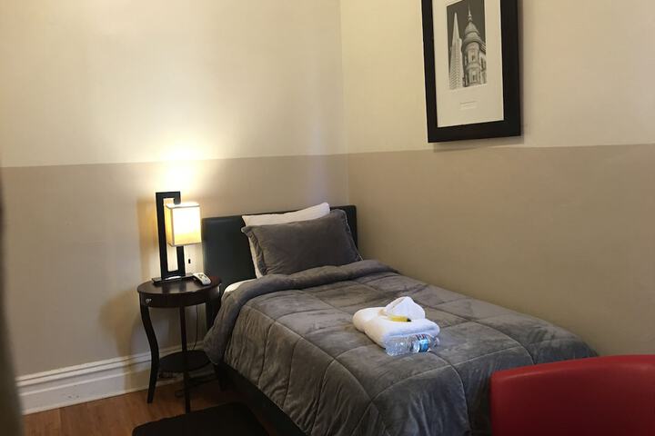 Room 21 of 54
