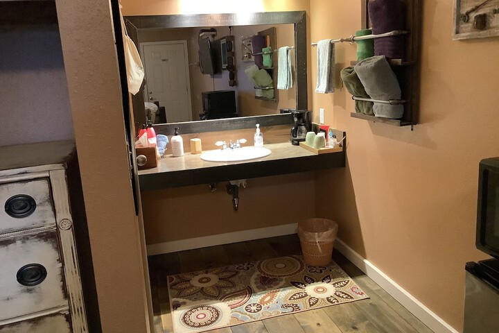 Room 93 of 200