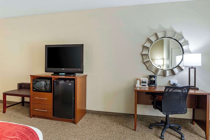 Room 65 of 104