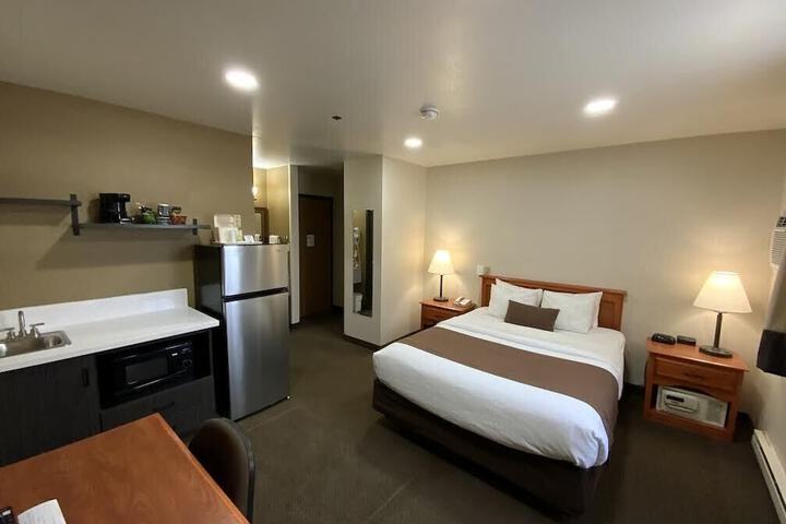 Room 5 of 19