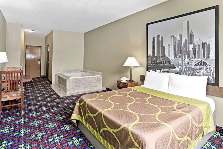 Room 4 of 14