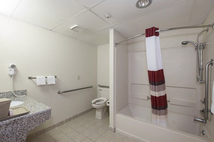 Room 14 of 34