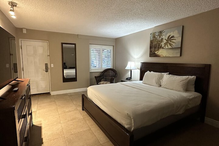 Room 51 of 71