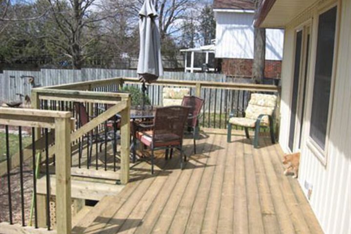 TWIN PINES BED & BREAKFAST