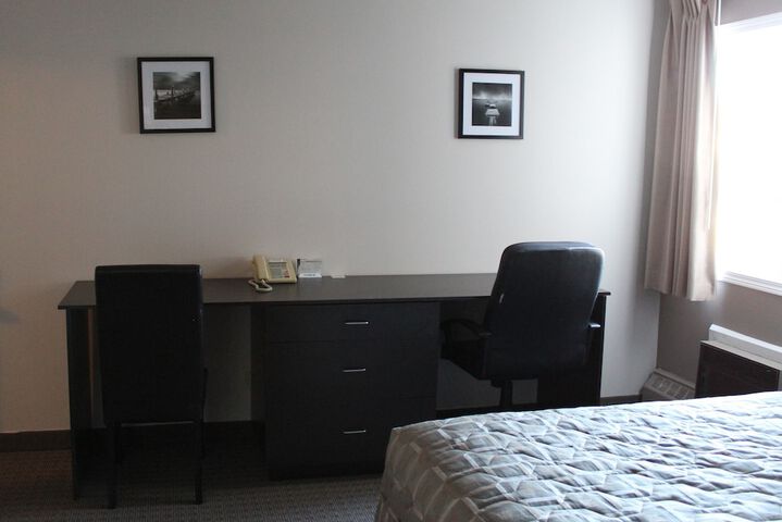 Room 17 of 19