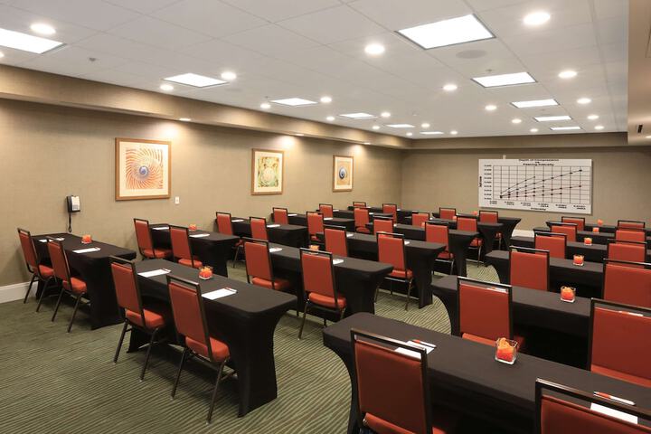 DoubleTree by Hilton Hotel Galveston Beach