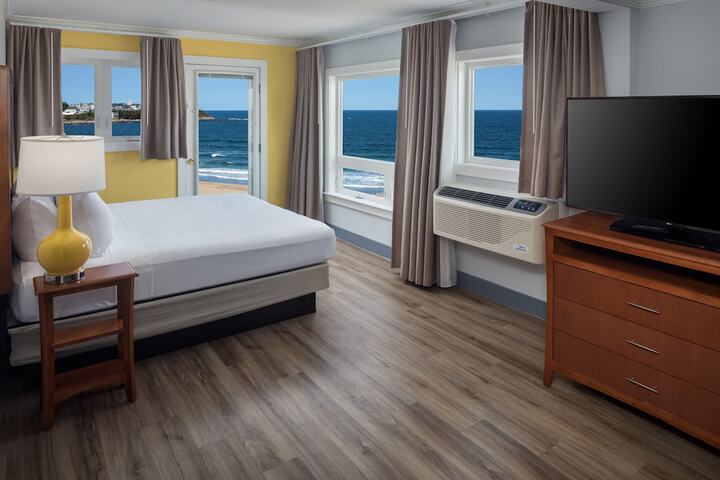 Room 8 of 35