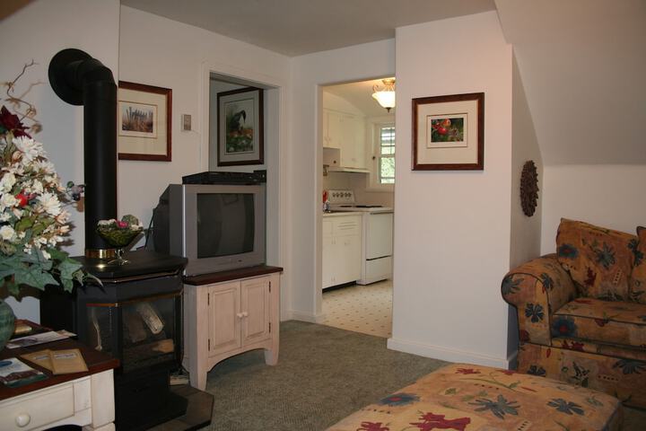Burleys Gardens and Suite