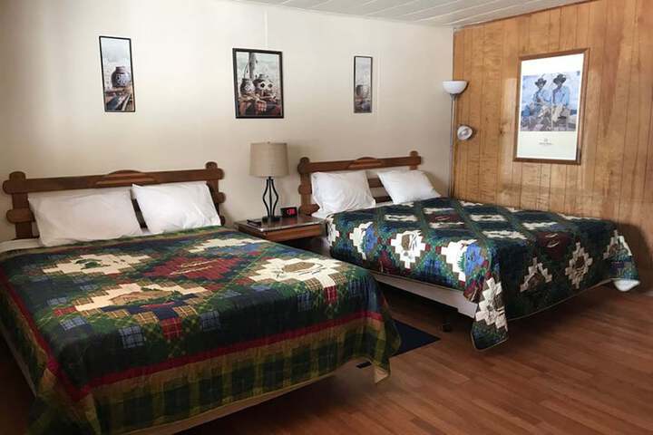 Room 33 of 79