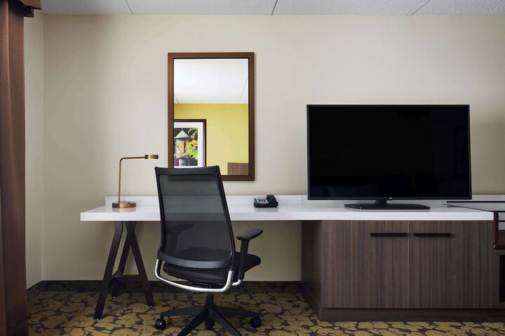 Hilton Garden Inn Providence Airport / Warwick