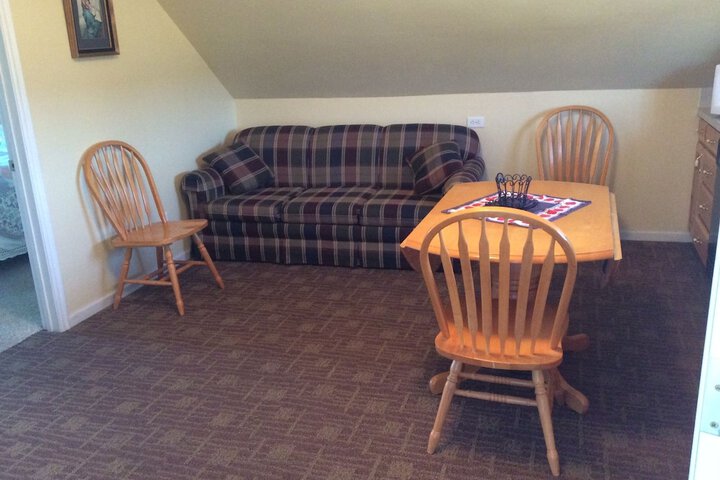 Room 6 of 19