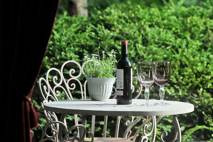 1795 Acorn Inn B & B