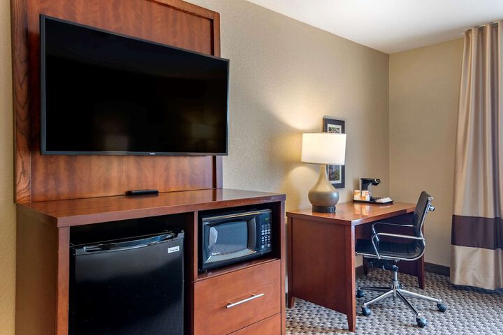Room 16 of 36