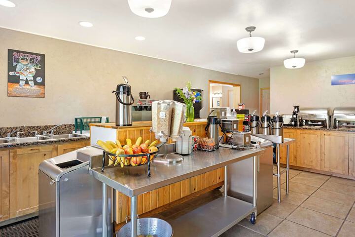 Best Western Ponderosa Lodge