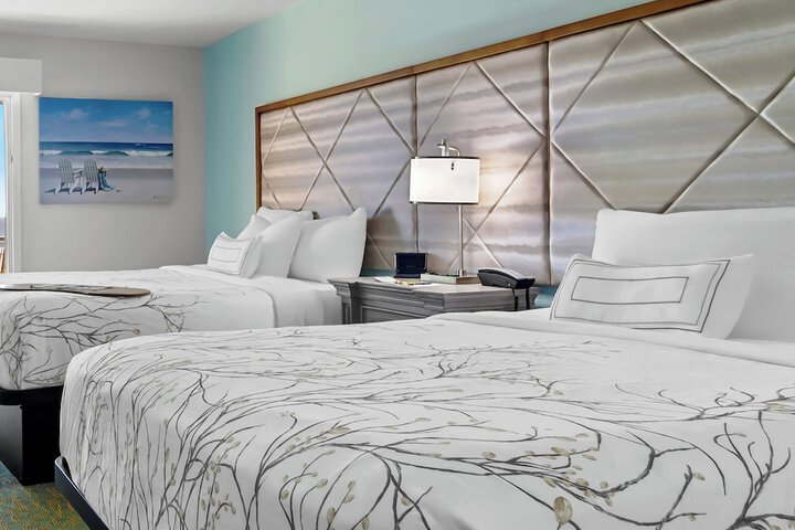 Ocean Sands Beach Boutique Inn - 1 Acre Private Beach