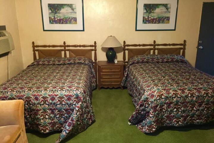 Room 17 of 24