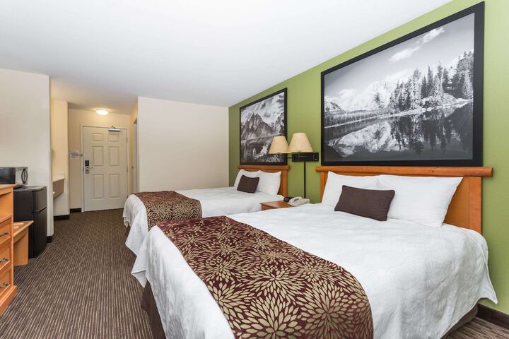 Room 12 of 20