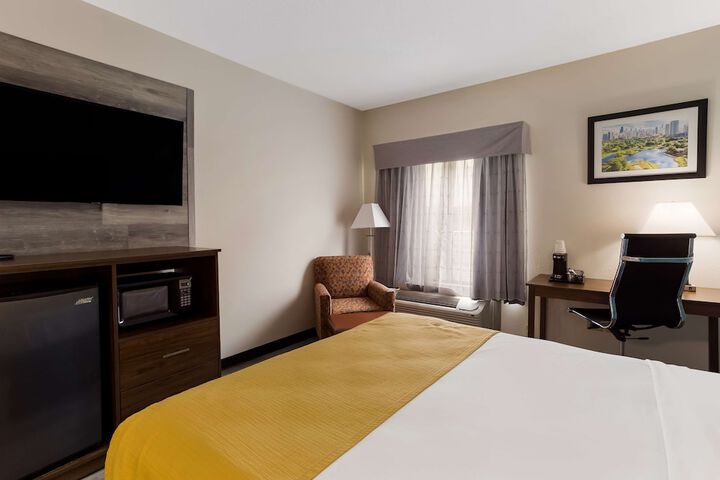 Room 12 of 39