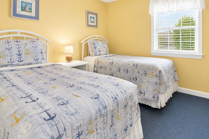 Colonial Acres Resort