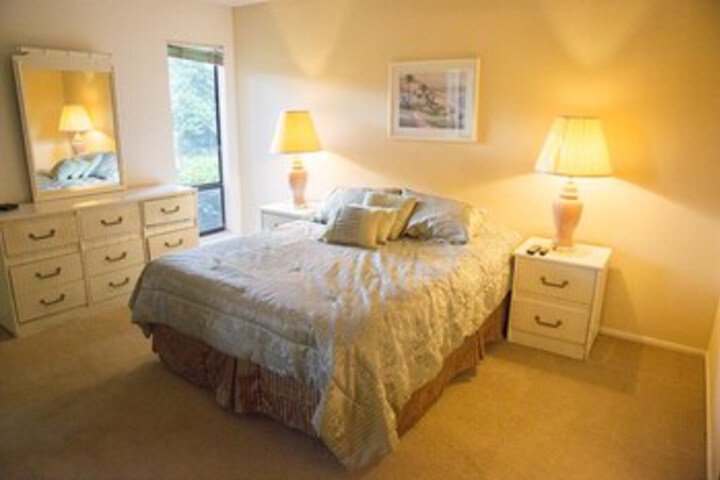 Clubview Country Club Condo