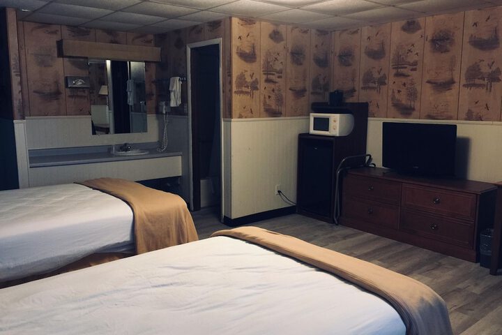 Room 11 of 19