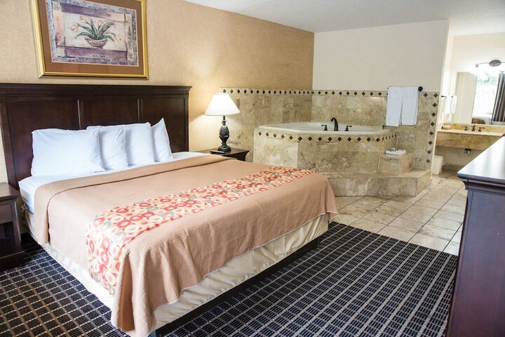 Room 8 of 20