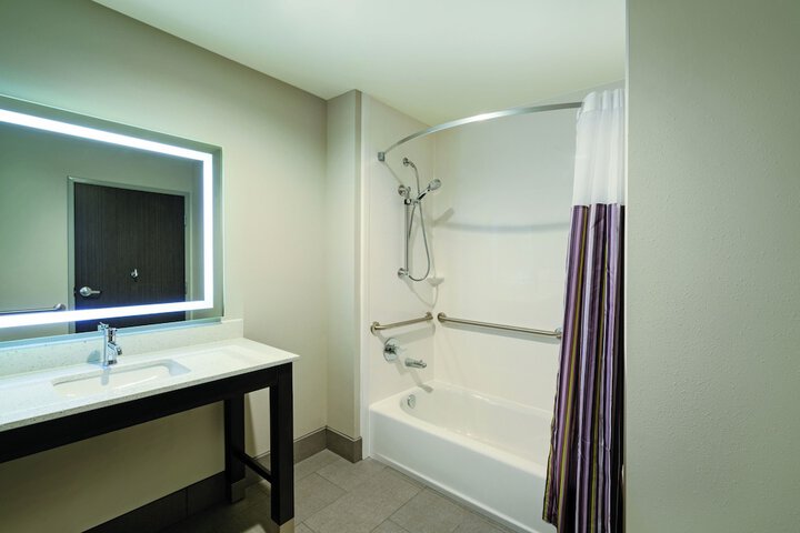Room 19 of 31