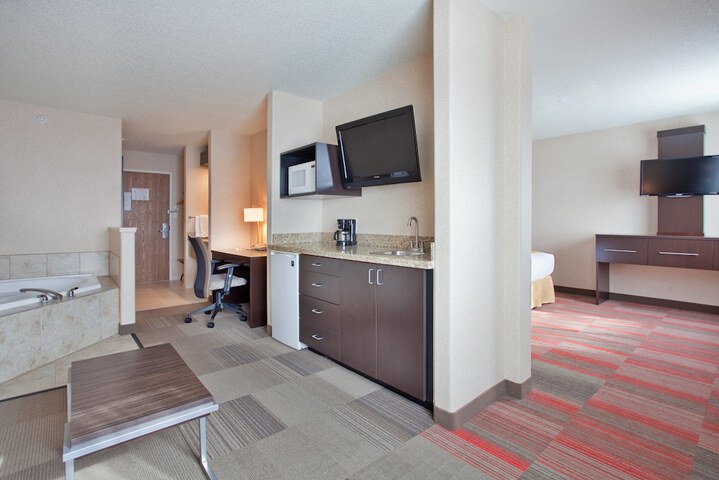 Room 114 of 163