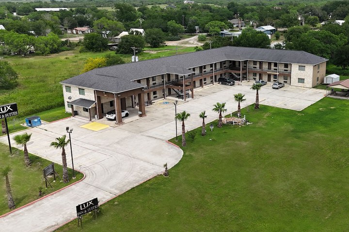 Lux Inn and Suites
