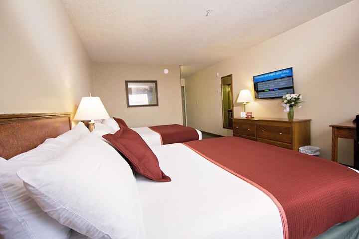 Room 17 of 28