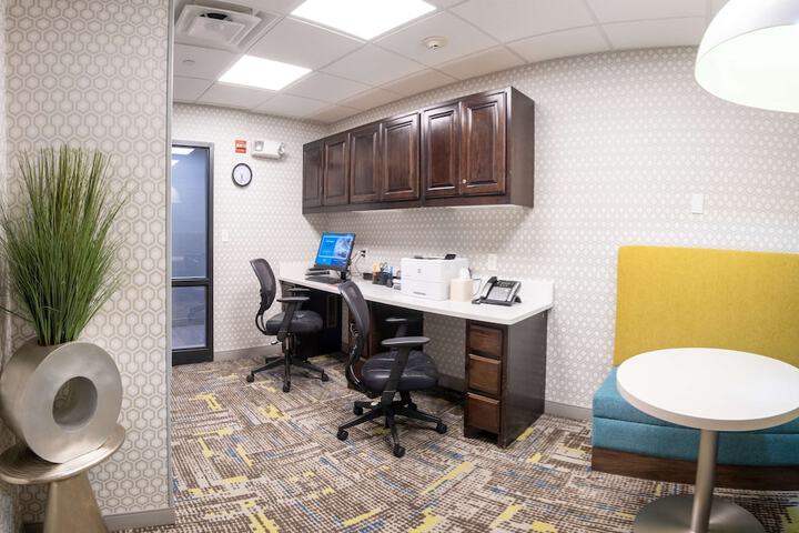 Business Center 47 of 47