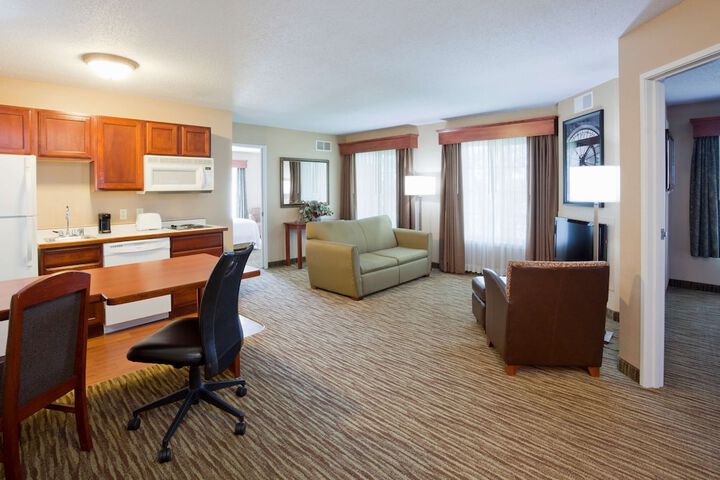 Room 12 of 32