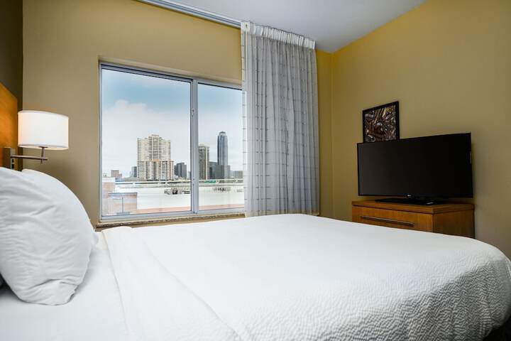 Room 27 of 36