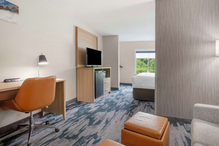 Room 14 of 39