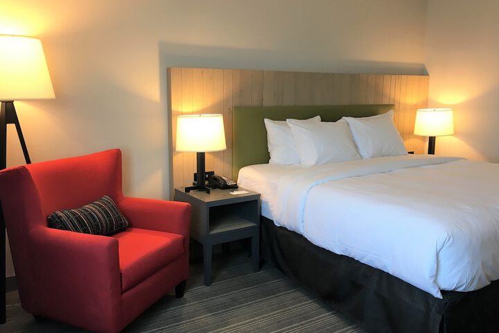 Room 30 of 48