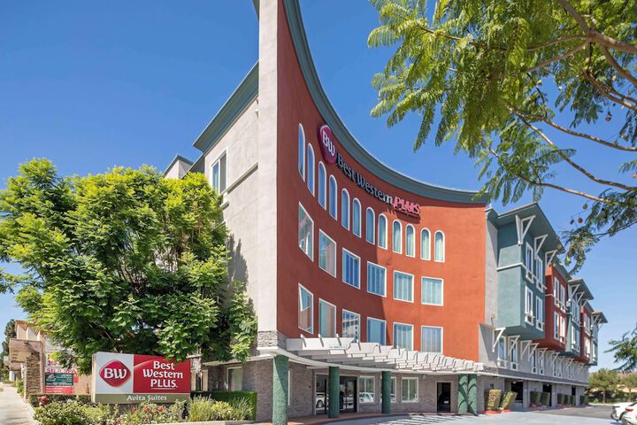 Best Western Plus Avita Suites