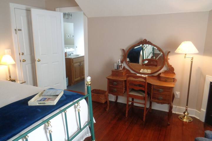 Room 42 of 58