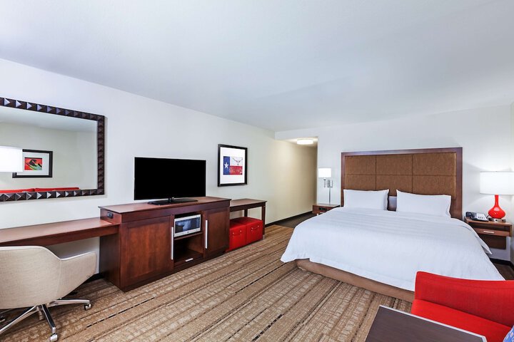 Hampton Inn & Suites Houston I-10 West Park Row