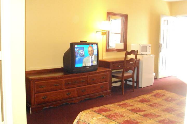 Room 18 of 32