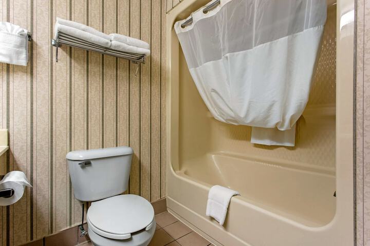 Room 11 of 29