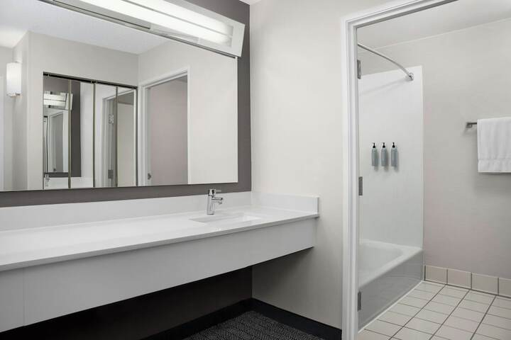 Courtyard by Marriott Lakeland