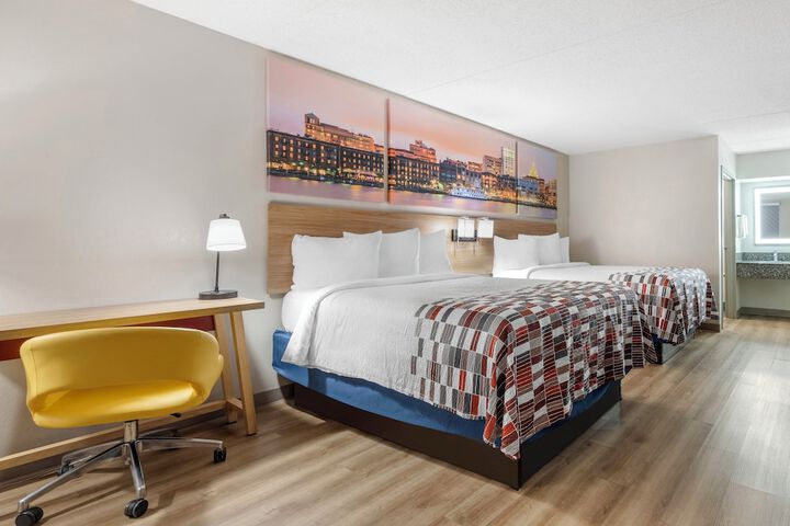 Room 32 of 36