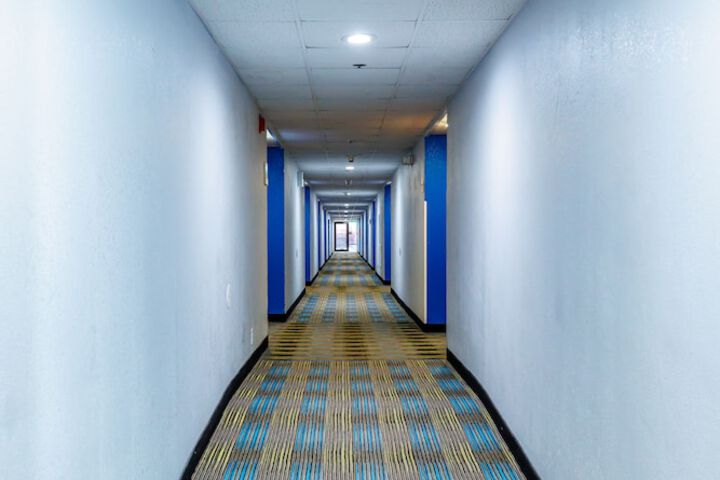Ballroom/Hall 36 of 38