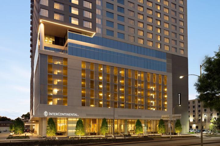 Hotel 2 of 74