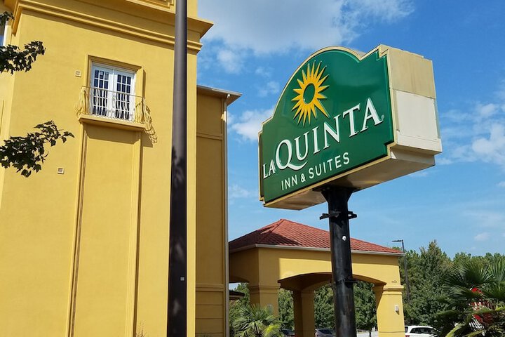 La Quinta Inn & Suites by Wyndham Atlanta-Union City