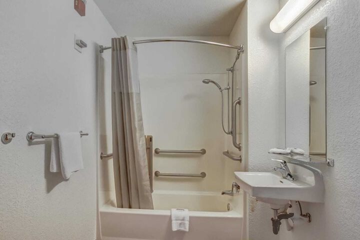 Motel 6 Medford OR